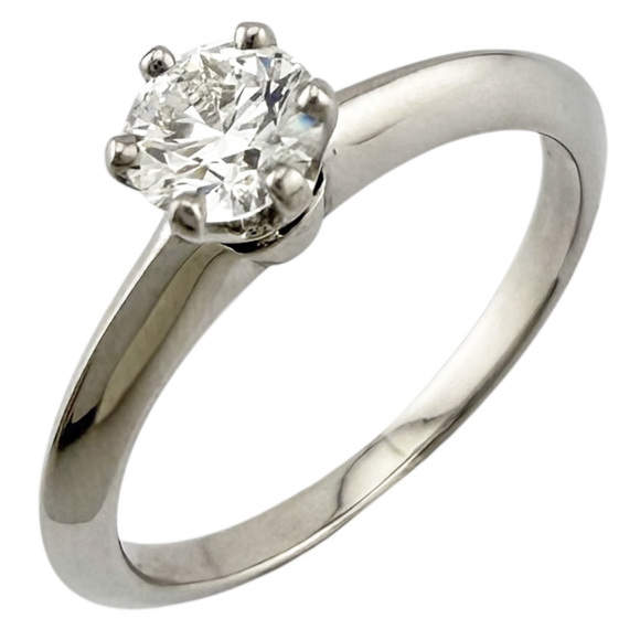 Pre-owned Tiffany & Co. solitaire ring in platinum with a 0.32ct diamond.